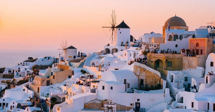 honeymoon di santorini yunani